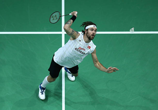 标准羽毛球双打场地宽度详解：规则与测量方法