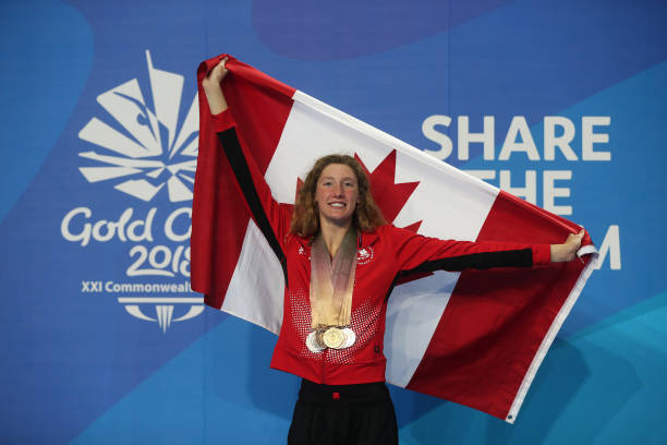 专业游泳教练示范：蛙泳手臂划水慢动作解析